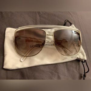Large Aviator Sunglasses